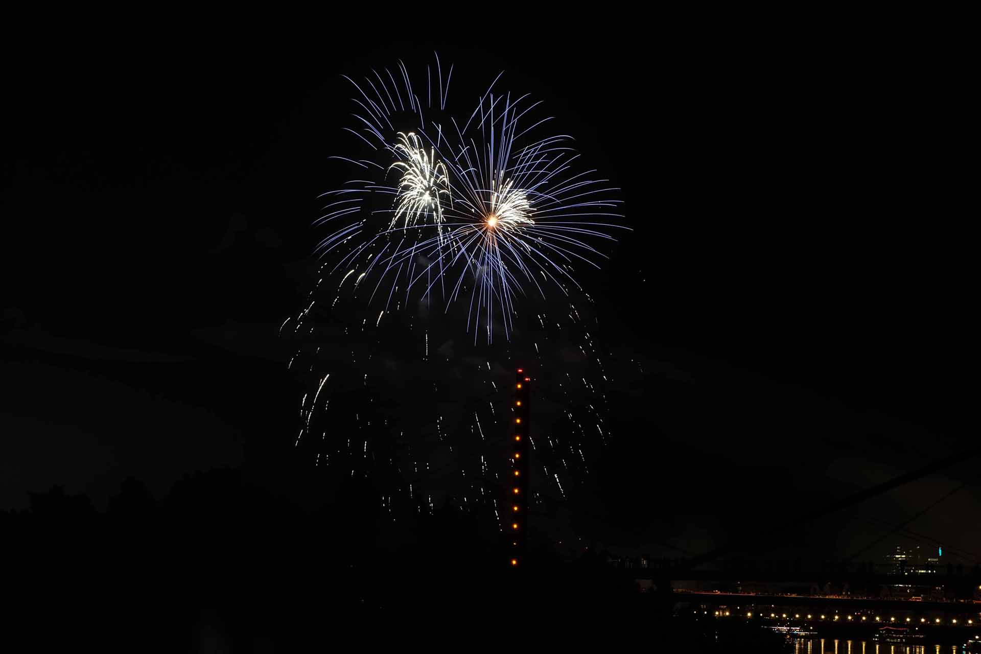 Feuerwerk Rheinkirmes 16